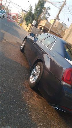 کرایسلەر 300